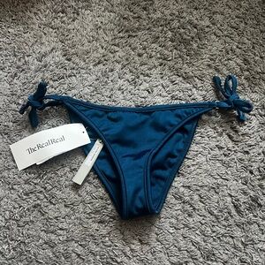 NWT Gooseberry Seaside So Chic Santorini Bikini Bottoms in Tanga Blue Size M